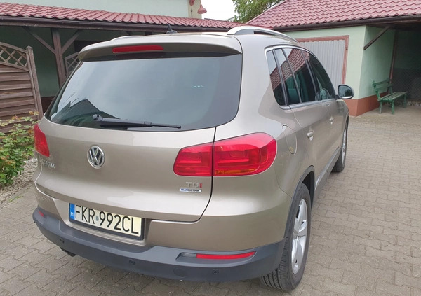 Volkswagen Tiguan cena 51990 przebieg: 210000, rok produkcji 2015 z Gubin małe 742